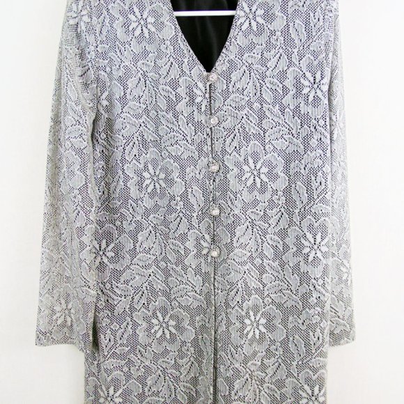 Elegant Sparkling Silver Metallic Lace Top - Size 10 - Picture 4 of 5